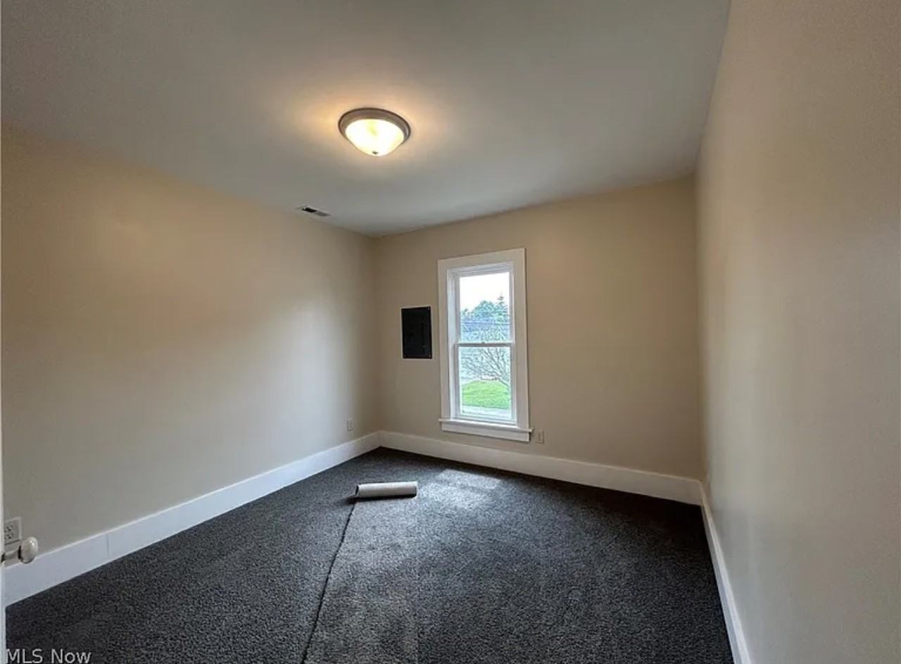 24 Marshall St #B - Photo 6 of 10