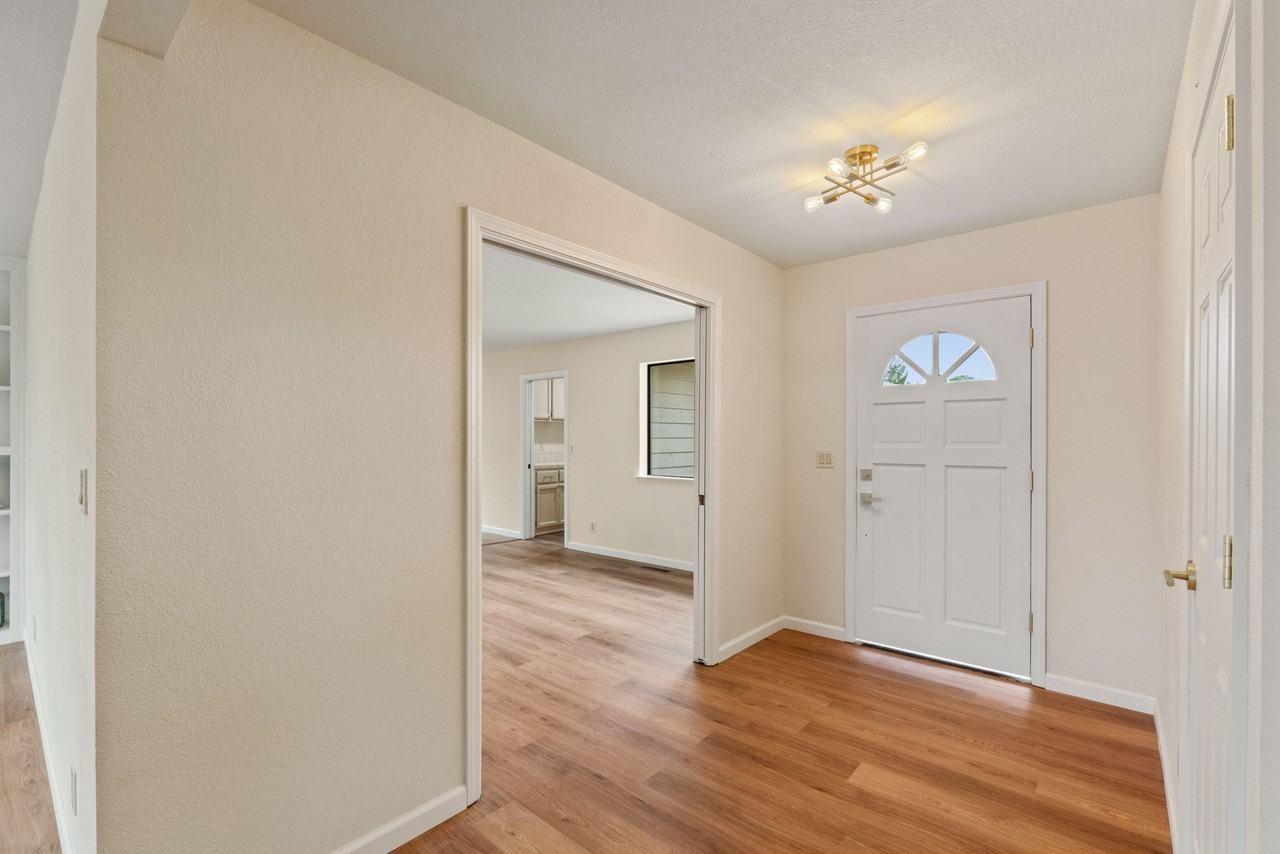 3642 Larkspur Ln #NA - Photo 4 of 40