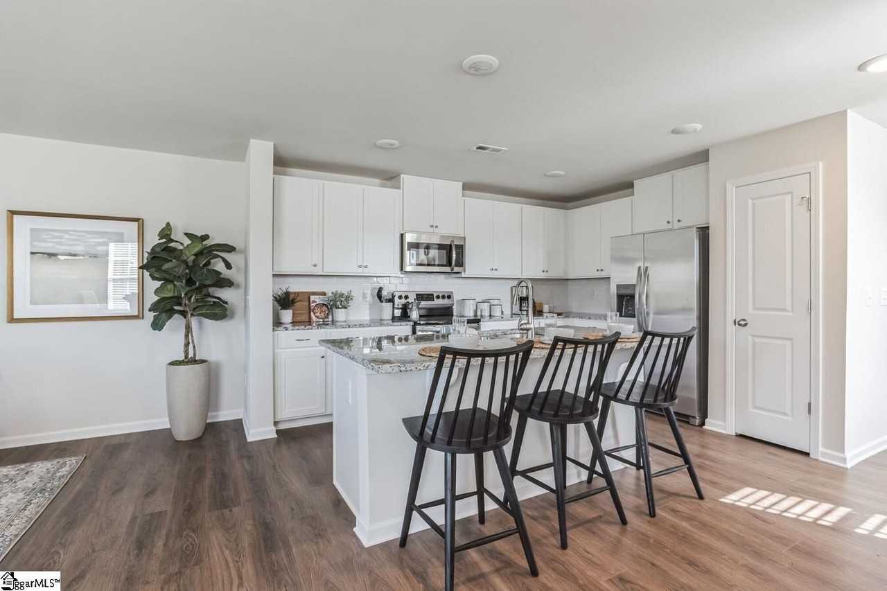 Kinbrace Ct #C1 - Photo 2 of 9