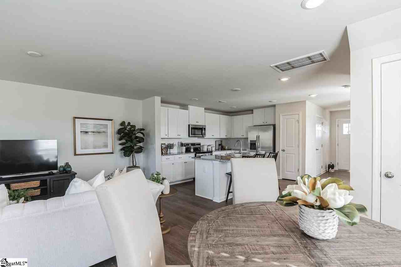 Kinbrace Ct #C1 - Photo 3 of 9