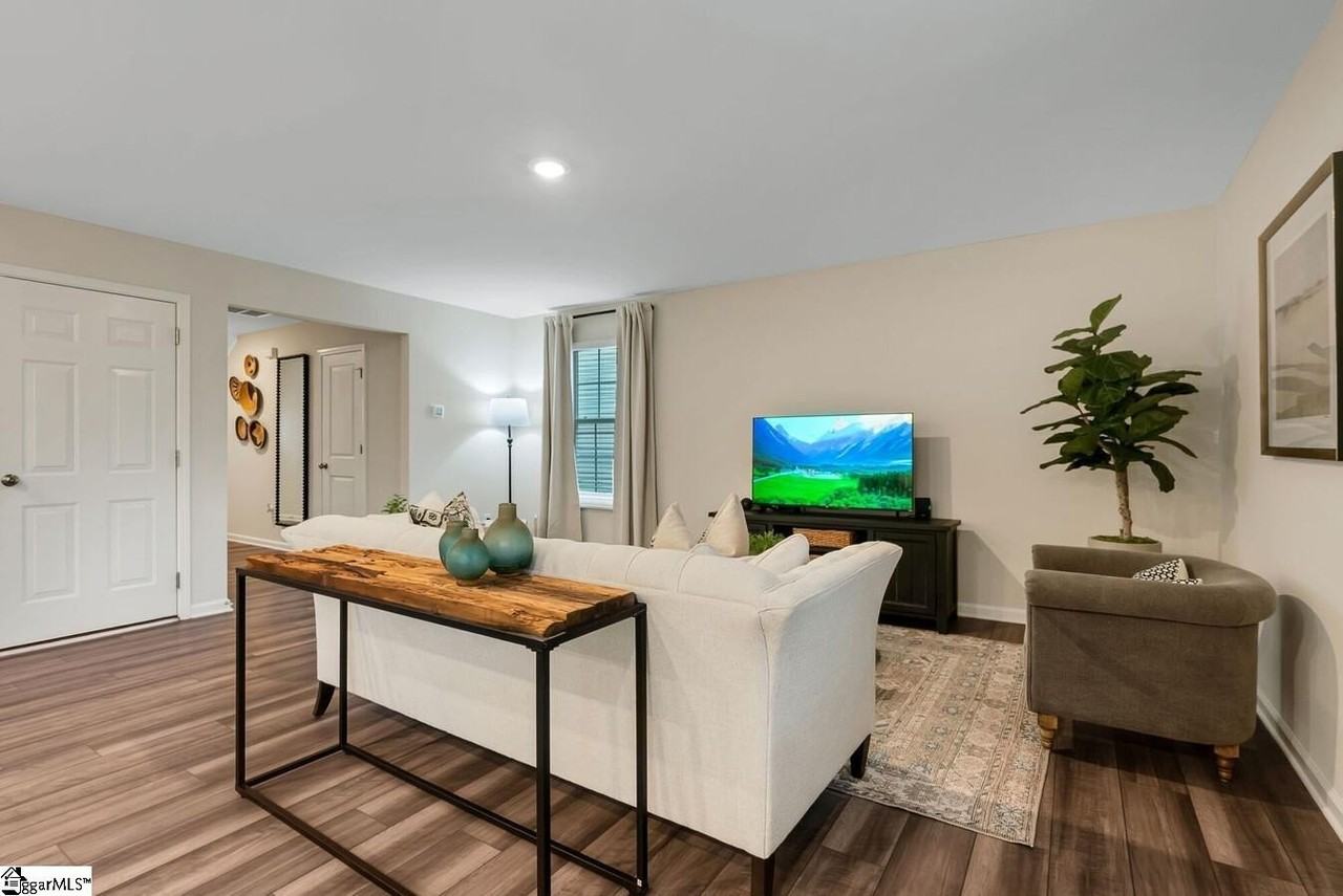 2011 Kinbrace Ct #C2 - Photo 4 of 10