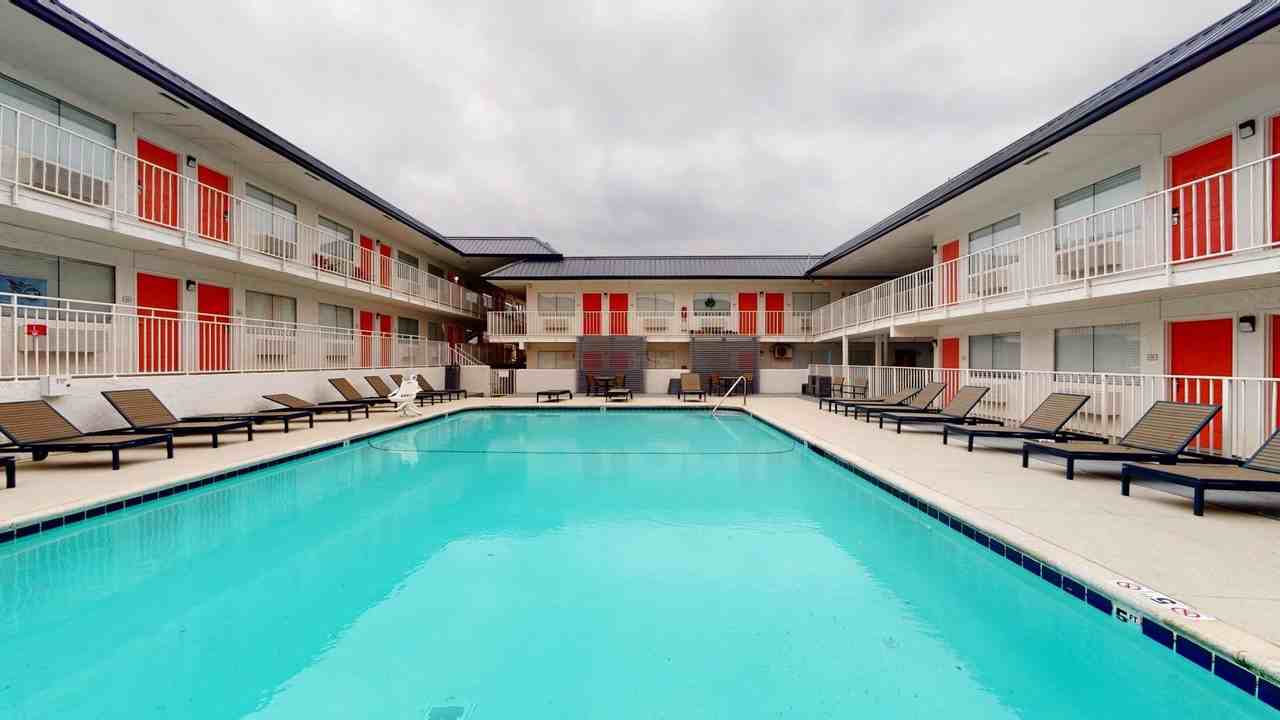 Sohana Apartments - Photo 4 of 57