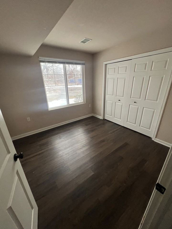 1204 Grove Ct #1204 - Photo 2 of 3