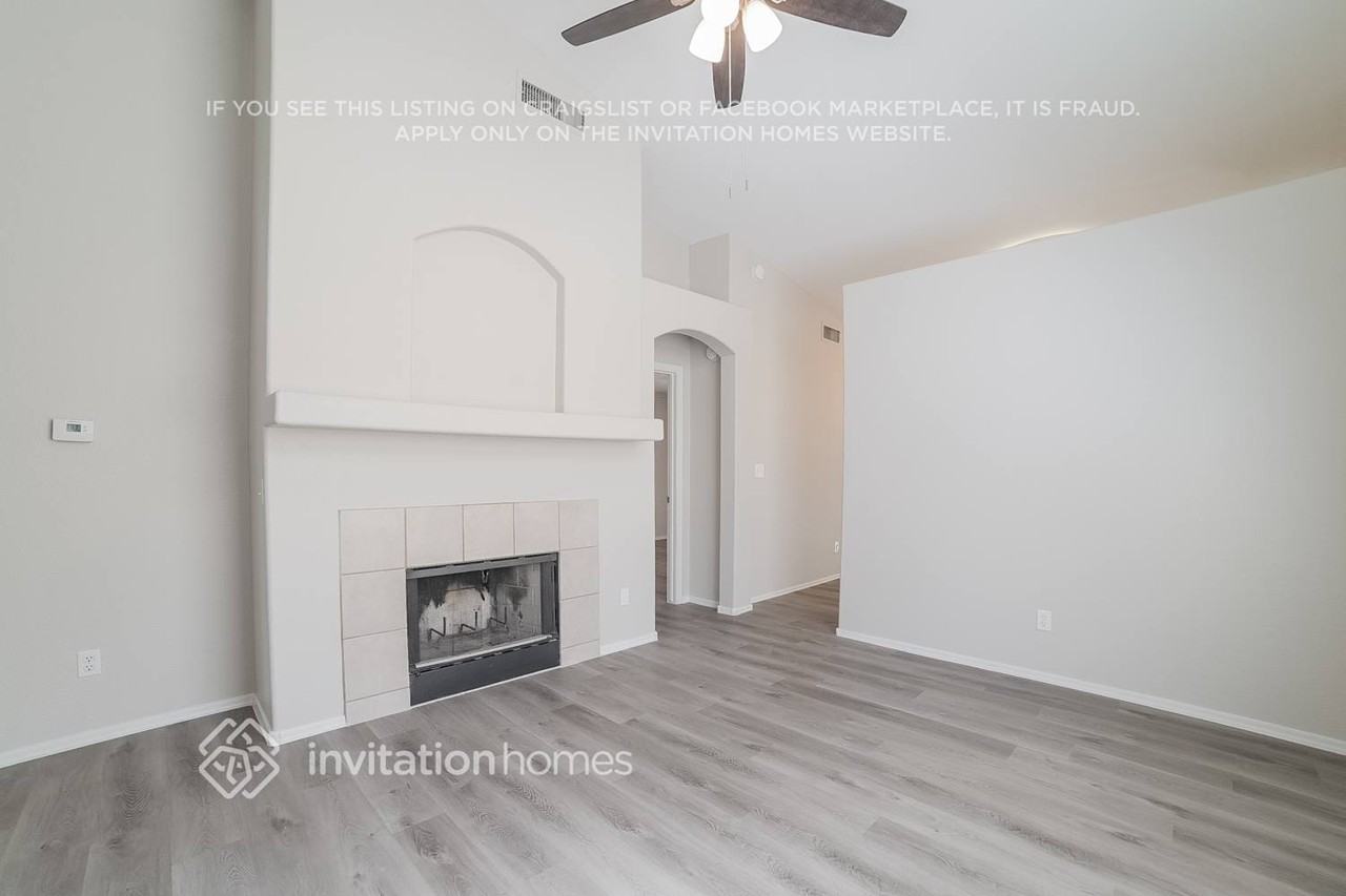 16507 N 69th Ave - Photo 2 of 14