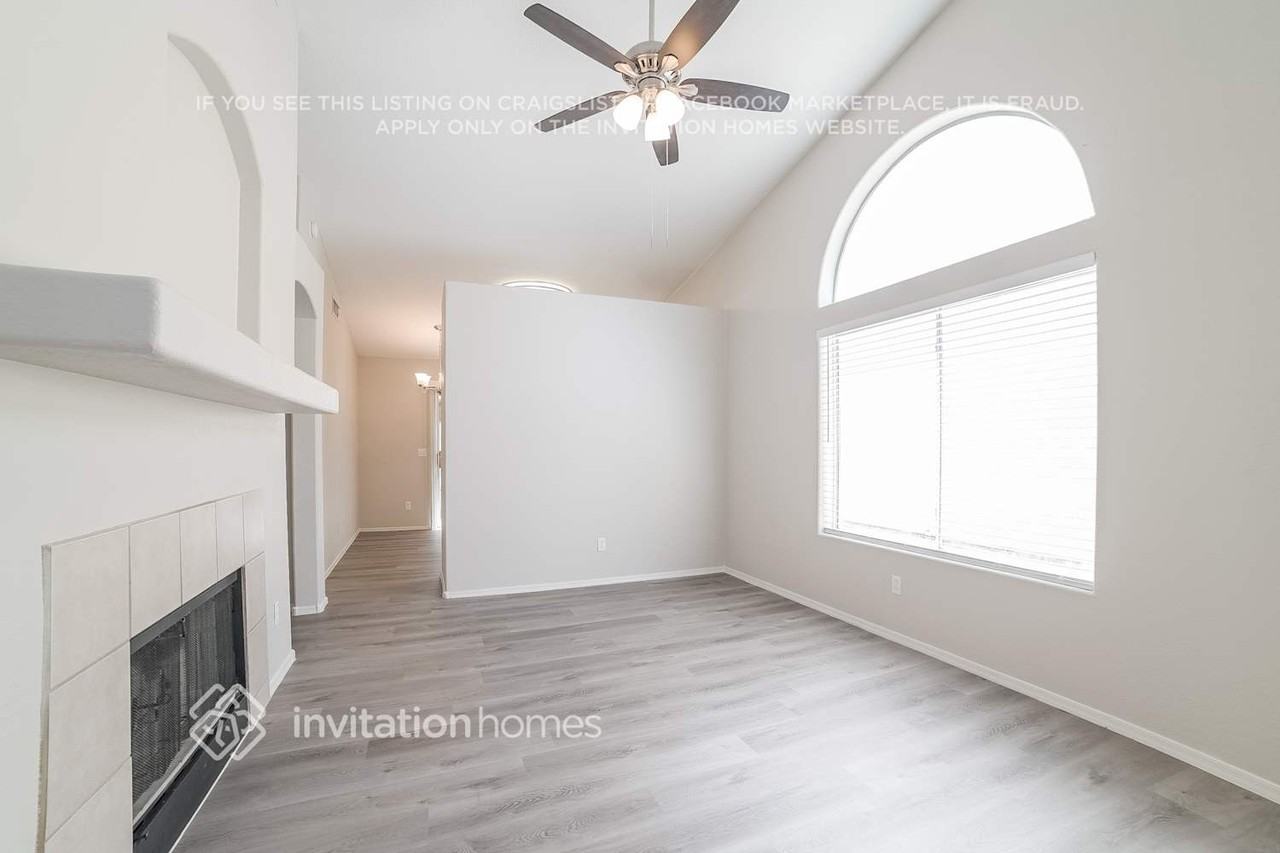 16507 N 69th Ave - Photo 3 of 14