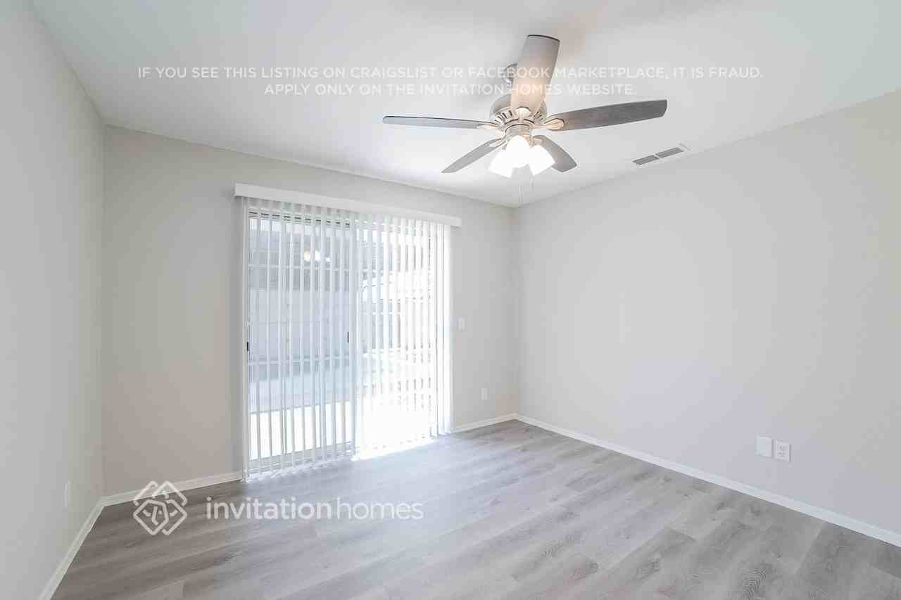 16507 N 69th Ave - Photo 4 of 14