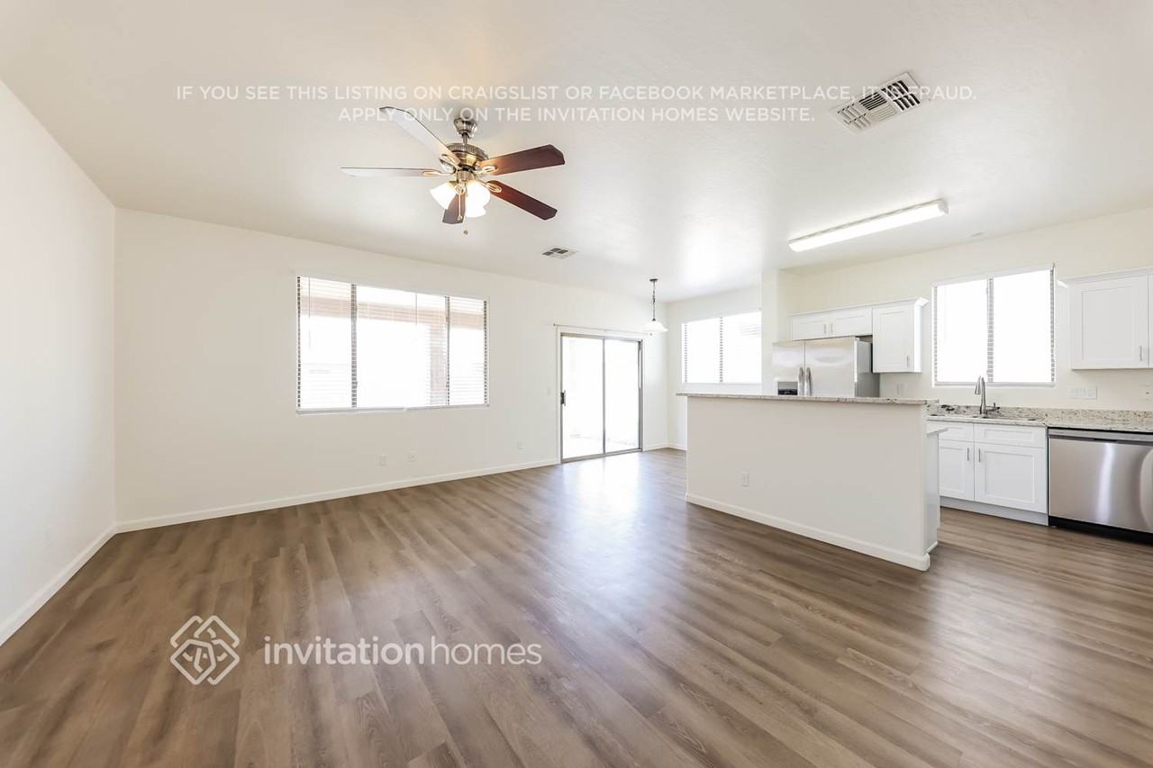 4718 N 95th Dr - Photo 3 of 17