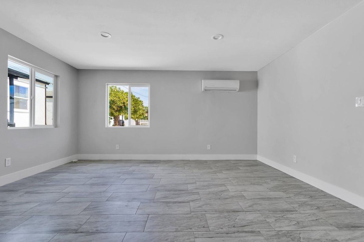 407 S B St - Photo 2 of 25