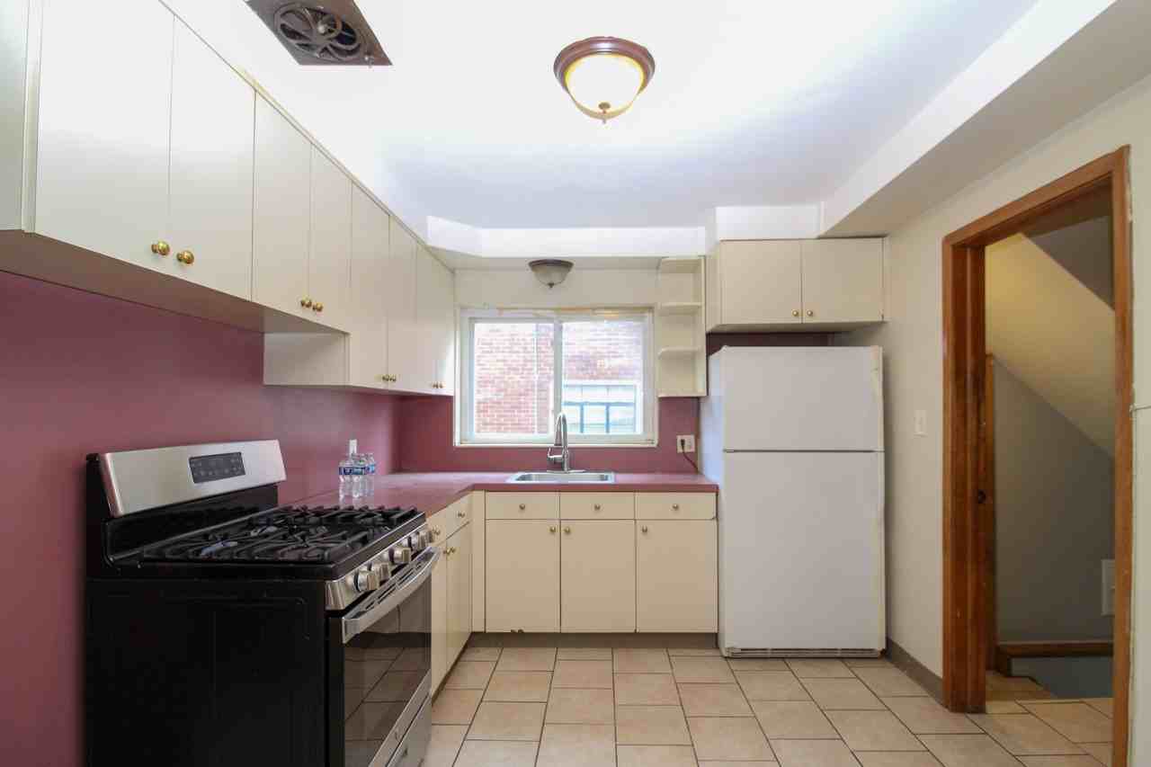 7652 W Morrow Cir - Photo 4 of 21