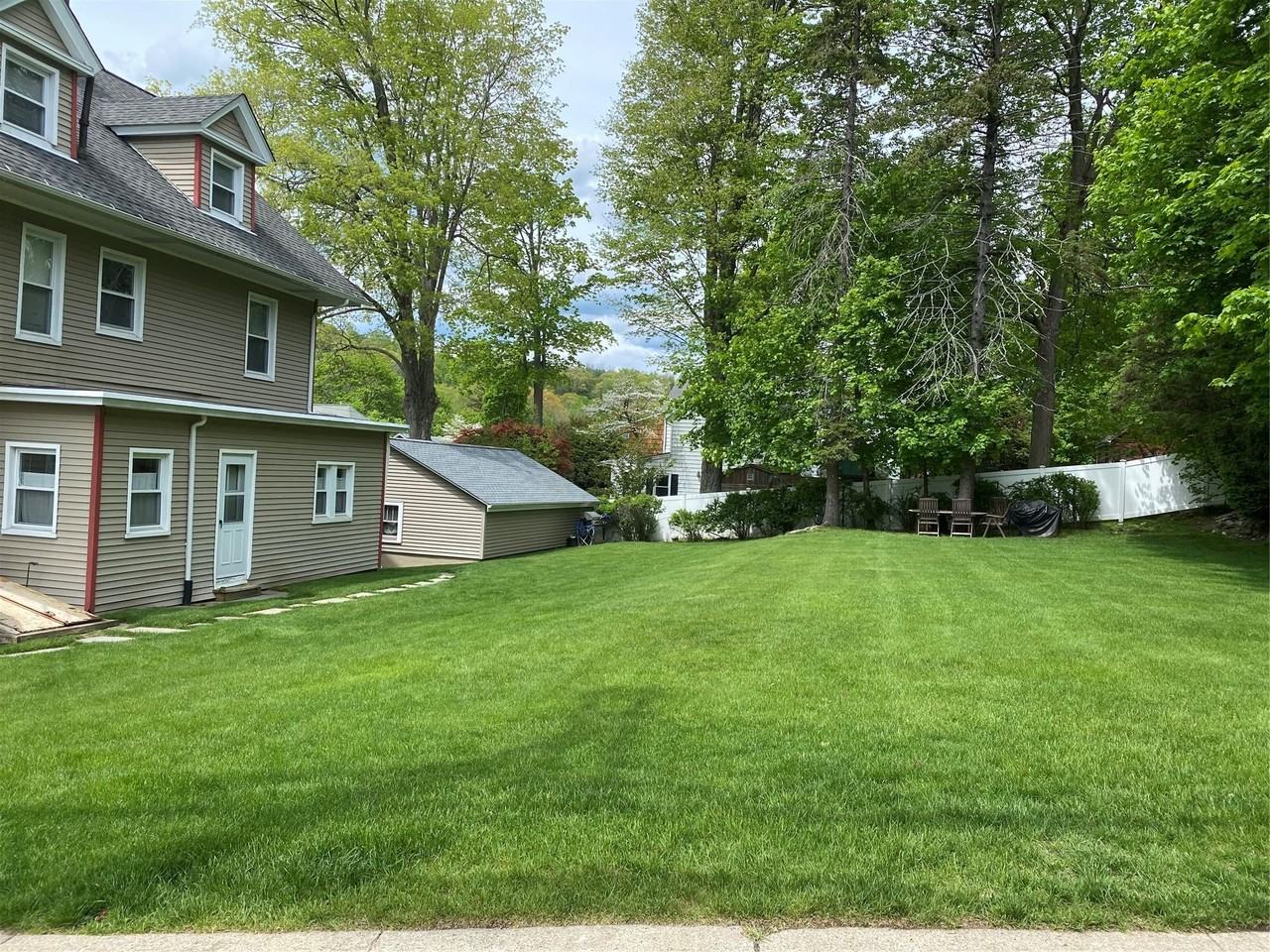 231 Edgewood Ave - Photo 2 of 21