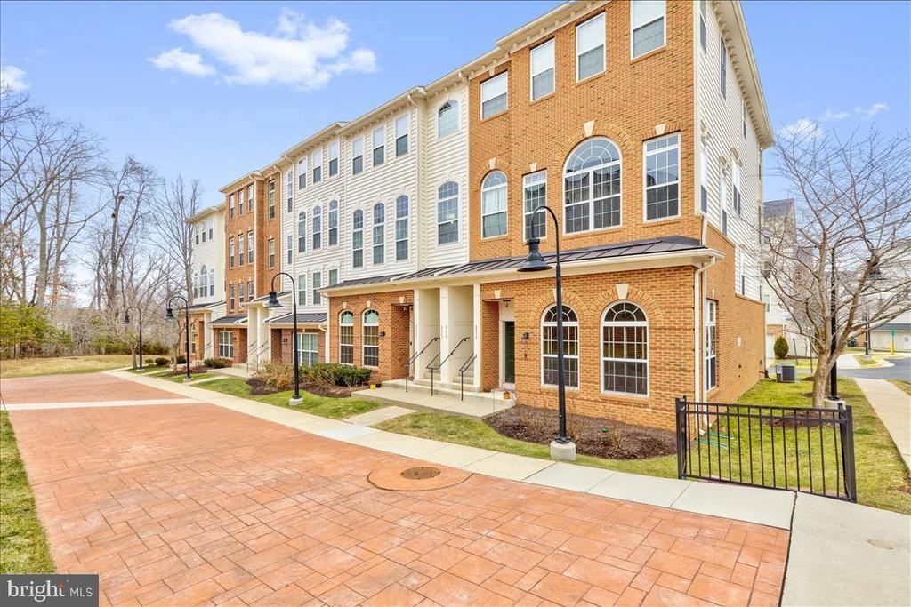 6113 Aster Haven Cir ##146 - Photo 2 of 27