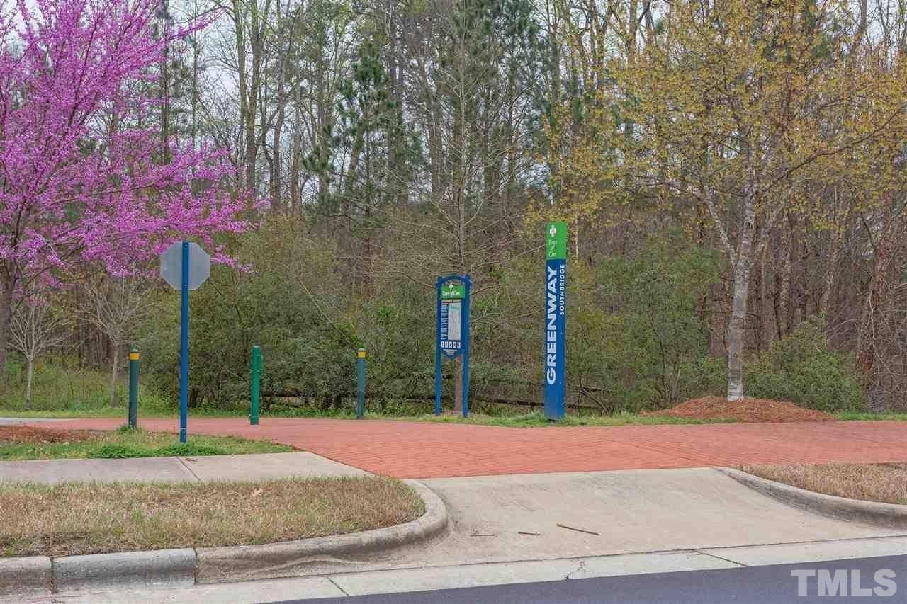 614 Waterford Lake Dr - Photo 2 of 13