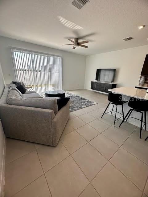 6349 Willowside St - Photo 5 of 32