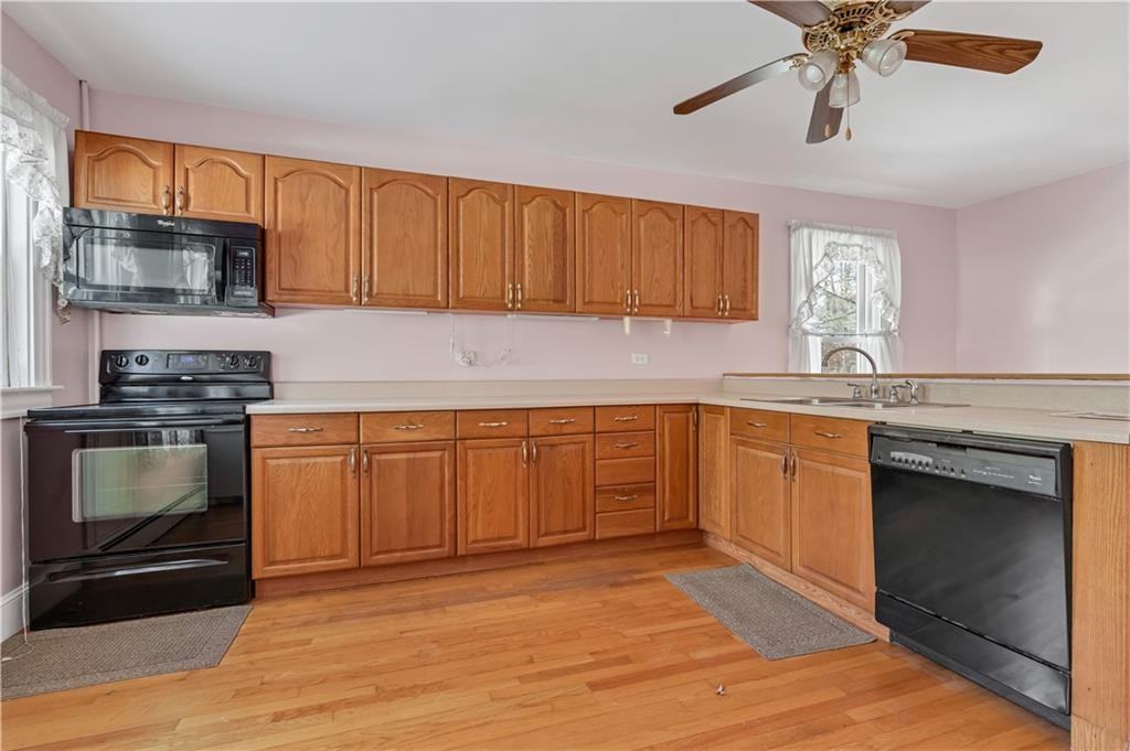 111 N Main St - Photo 2 of 26