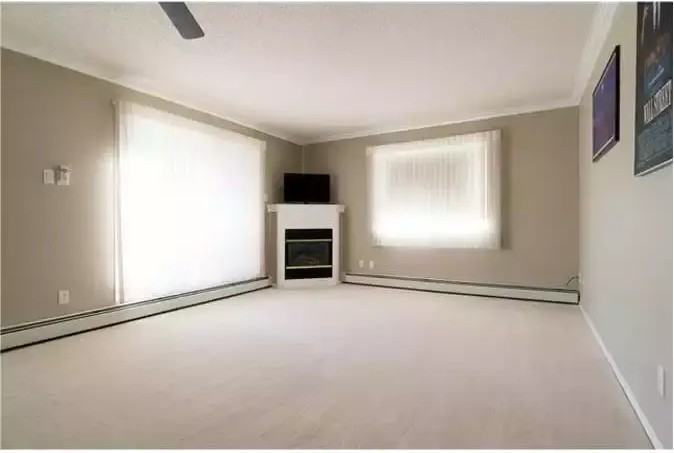 200 Richard St #525 - Photo 2 of 8