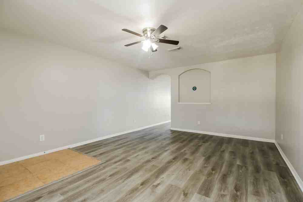 21330 Carleen Creek Trl - Photo 5 of 17