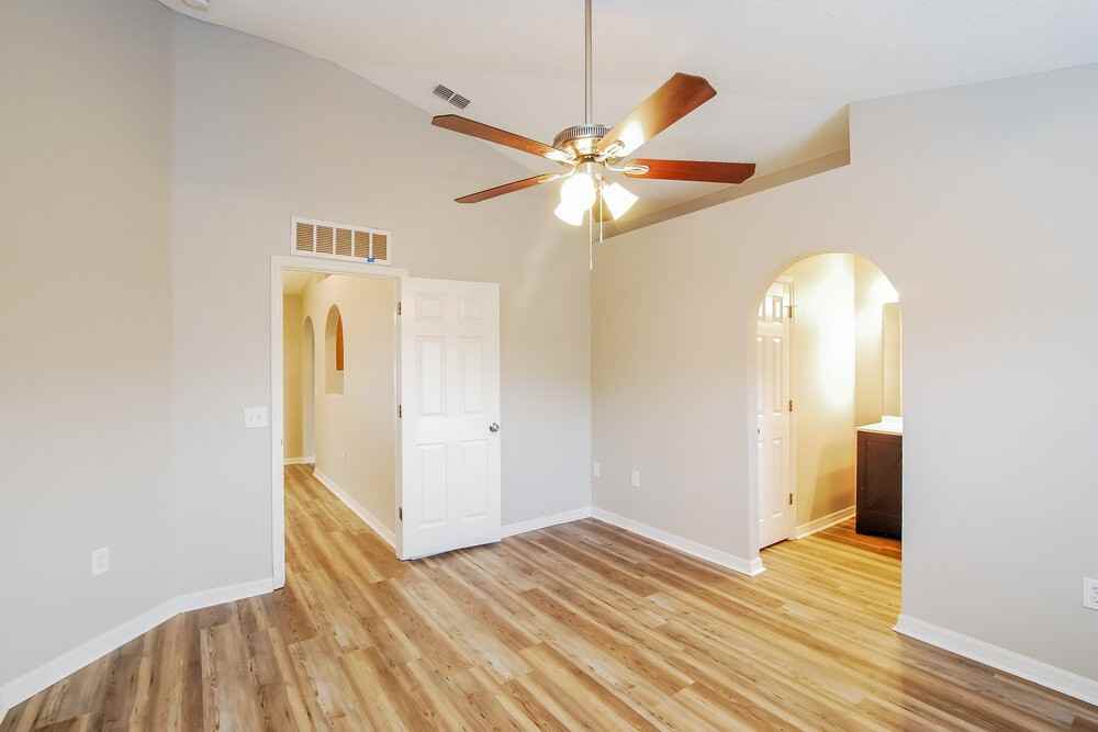 1818 Jake Ln - Photo 6 of 15