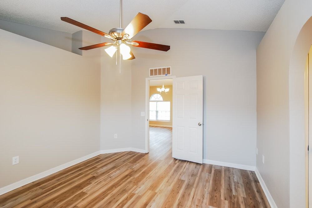 1818 Jake Ln - Photo 7 of 15