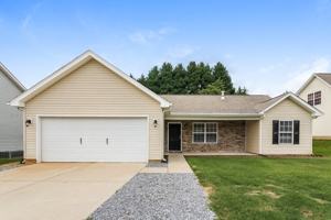 featured image of 2622 Amber Crest Dr