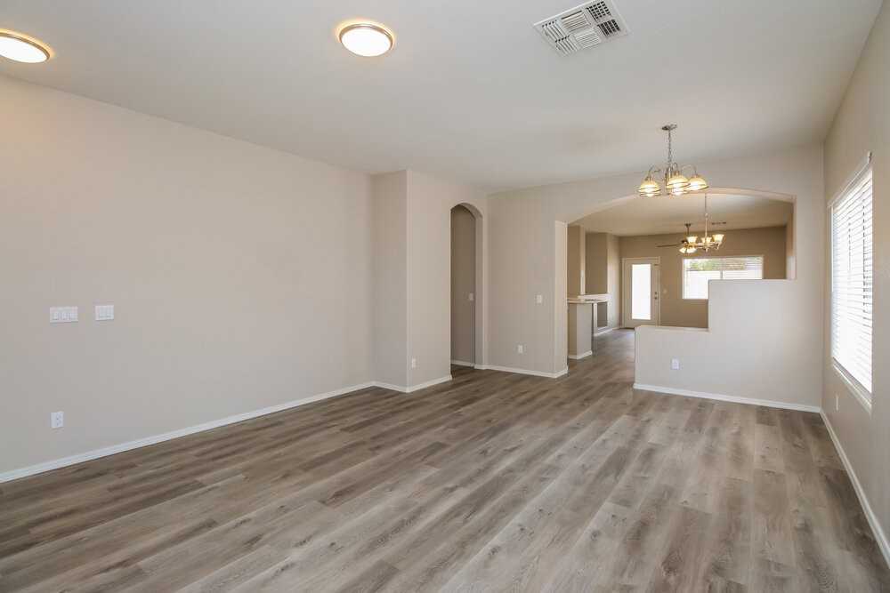 3377 S Tatum Ct - Photo 4 of 16