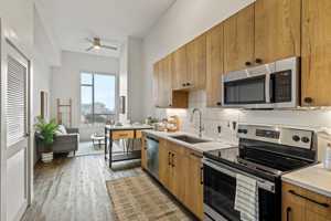 featured image of 2206 Nueces St