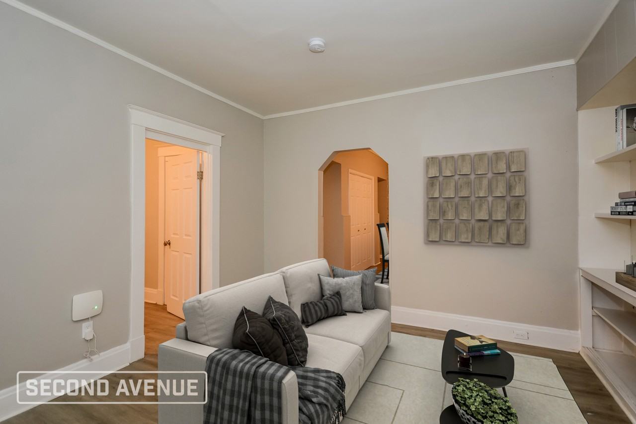 1311 Manss Ave - Photo 2 of 25