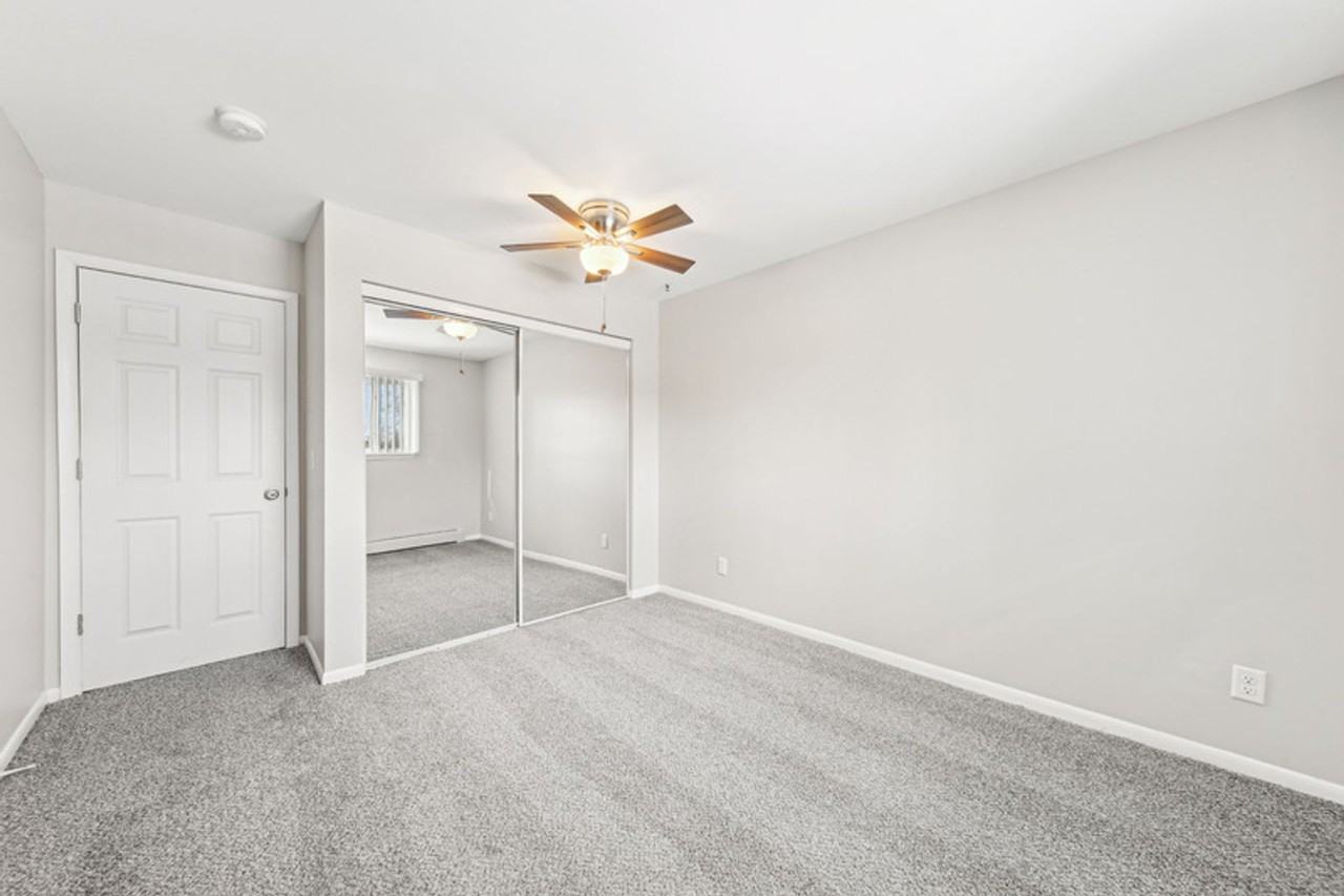 Williamsburg Apartments - Photo 7 of 50