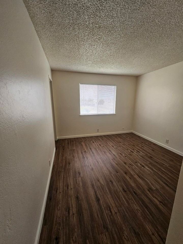 BS1221 - Photo 7 of 19