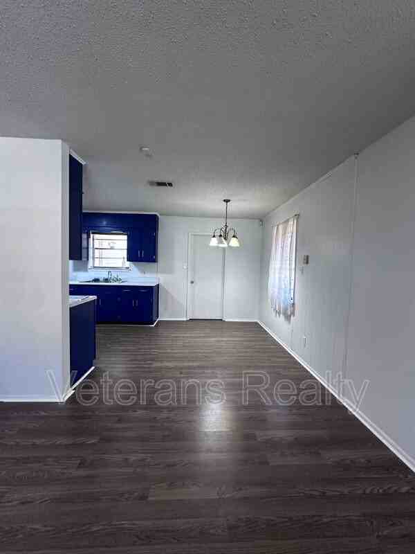 1313 42nd Ave - Photo 5 of 16
