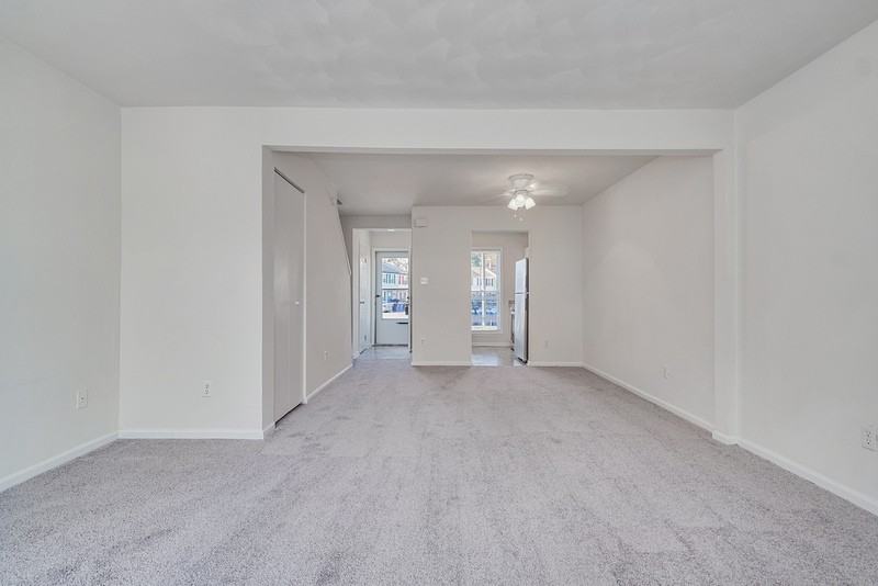 3721 Sugar Creek Cir - Photo 4 of 19