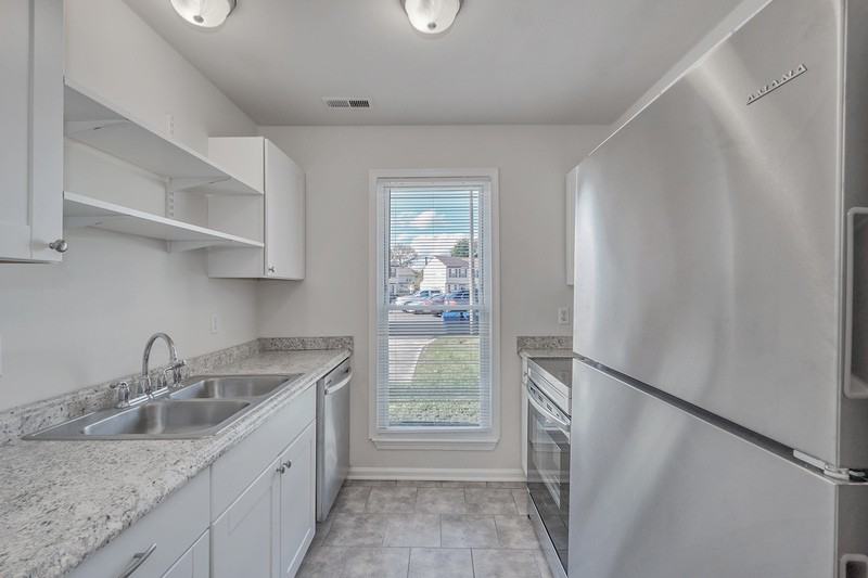 3721 Sugar Creek Cir - Photo 7 of 19