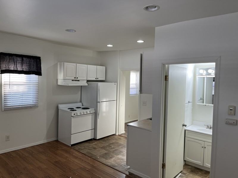 1610 Jackson St - Photo 2 of 8