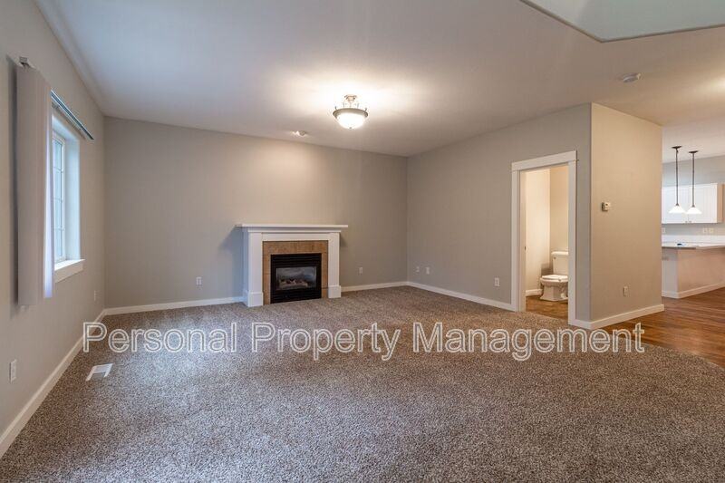 107 S 2nd St - Photo 3 of 21