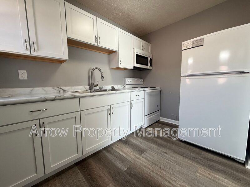 1640 Washington St #1 - Photo 3 of 6