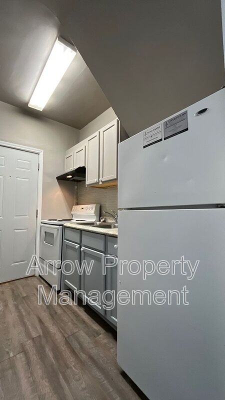 1215 Peach Street #1 - Photo 2 of 12