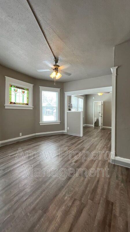 1215 Peach Street #1 - Photo 6 of 12