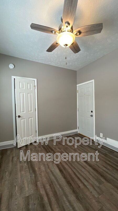 1215 Peach Street #1 - Photo 7 of 12