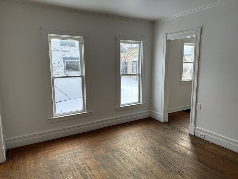 136 S Orchard St #1 - Photo 4 of 10