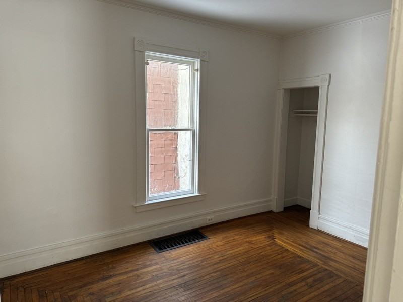 136 S Orchard St #1 - Photo 5 of 10