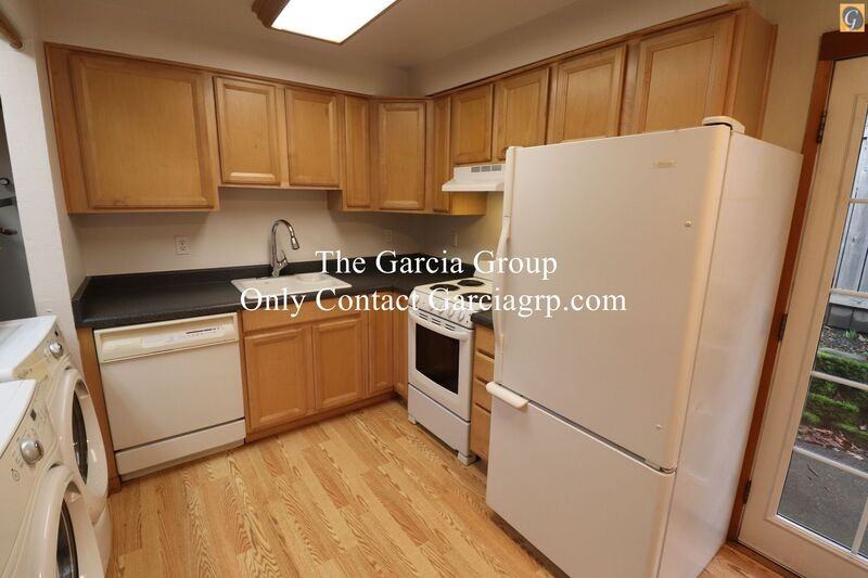 2714 Se Division St - Photo 2 of 21