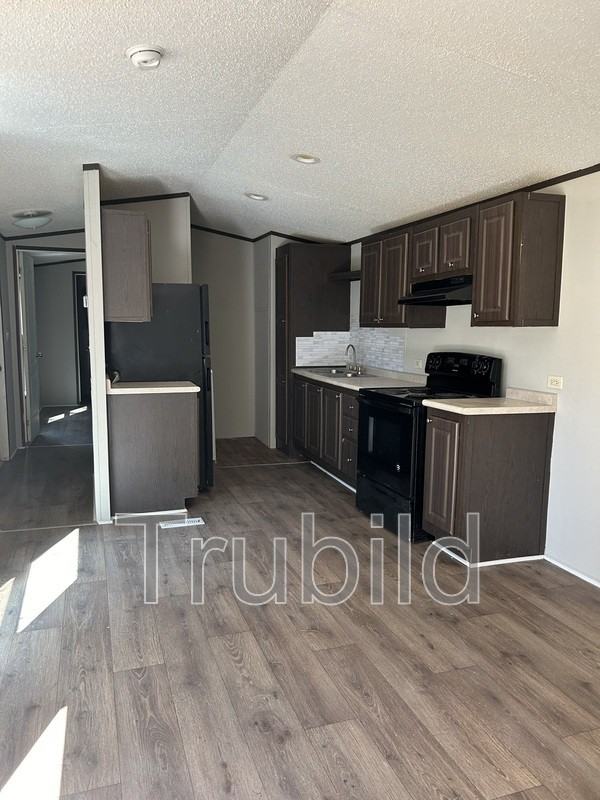 262 Bent Tree Cir - Photo 3 of 8