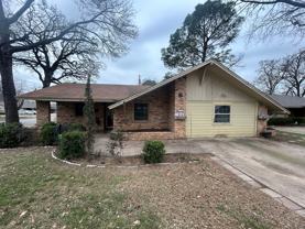 2202 Royal Oaks Dr - Photo 1 of 1