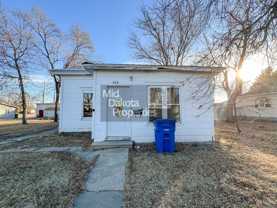 515 E Hanson Ave - Photo 1 of 1