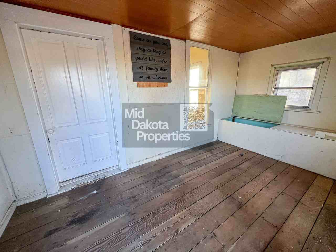 515 E Hanson Ave - Photo 2 of 18