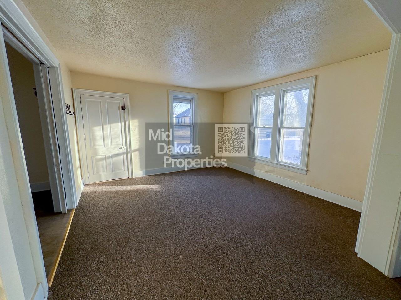 515 E Hanson Ave - Photo 4 of 18