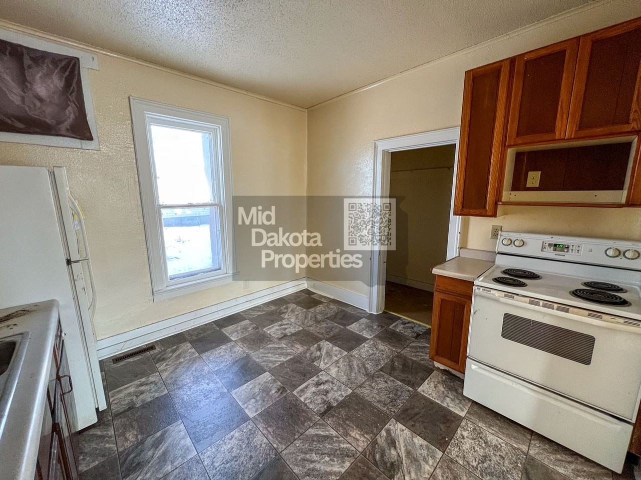 515 E Hanson Ave - Photo 7 of 18