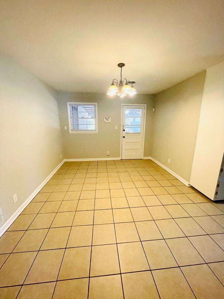 1104 Fairfax Ct - Photo 7 of 12