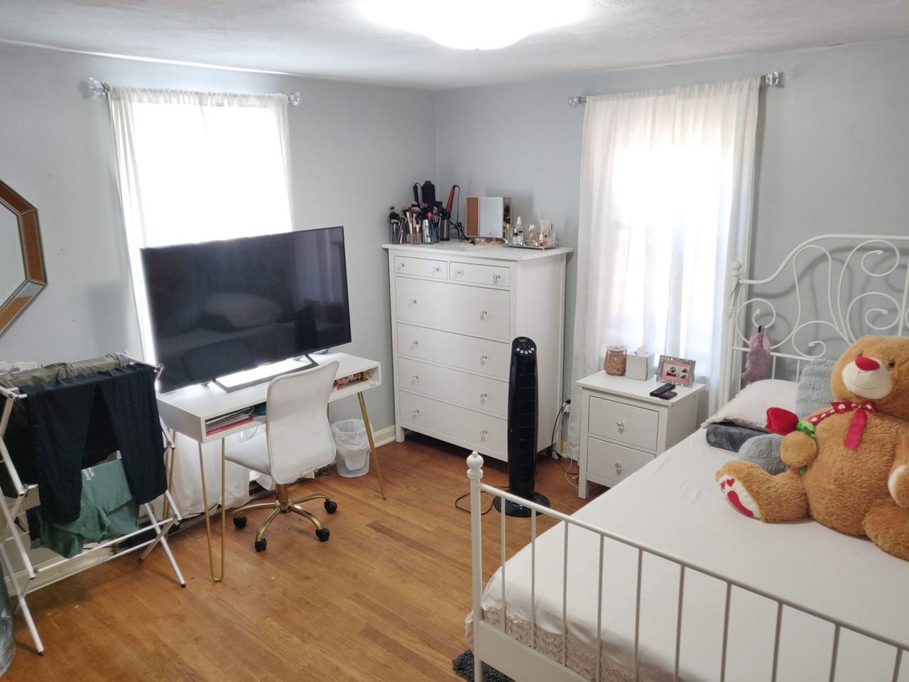 57 Brewster Street - Photo 7 of 29