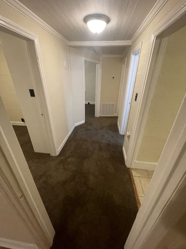 602 Bragg St - Photo 5 of 12