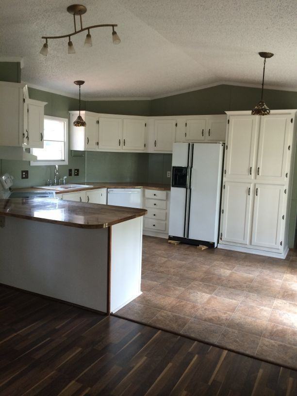 129 Poplar Dr - Photo 2 of 7